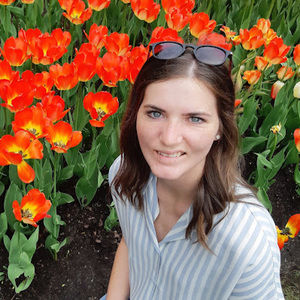 Meet your Posher, Laura